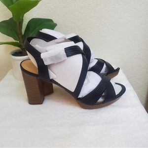 NWT**Alfani Black Palariaa Casual Strappy Sandals! Size 10M